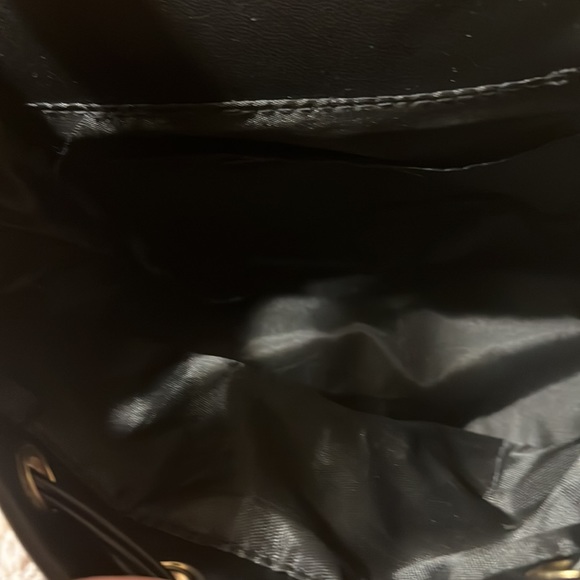 Black and Gold backpack - Picture 5 of 7